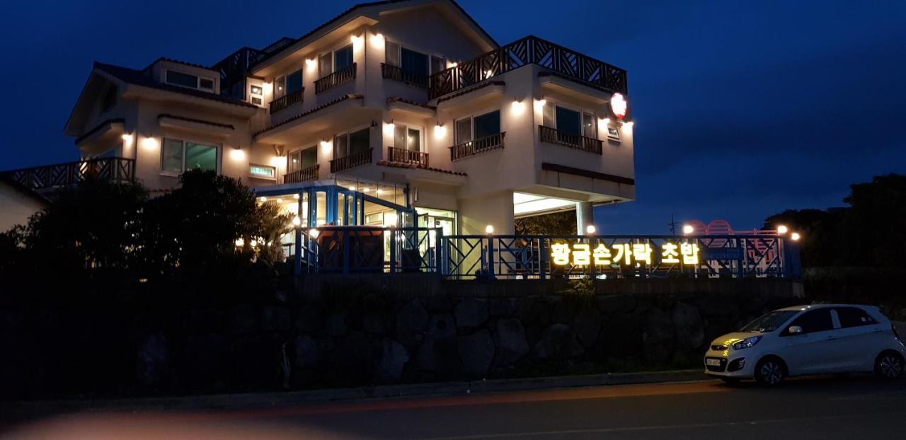 Tov Pension Seogwipo Esterno foto